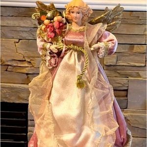 Vintage Beautiful 12 in. Pink w fruit Christmas Angel Tree Topp. Resin like wing